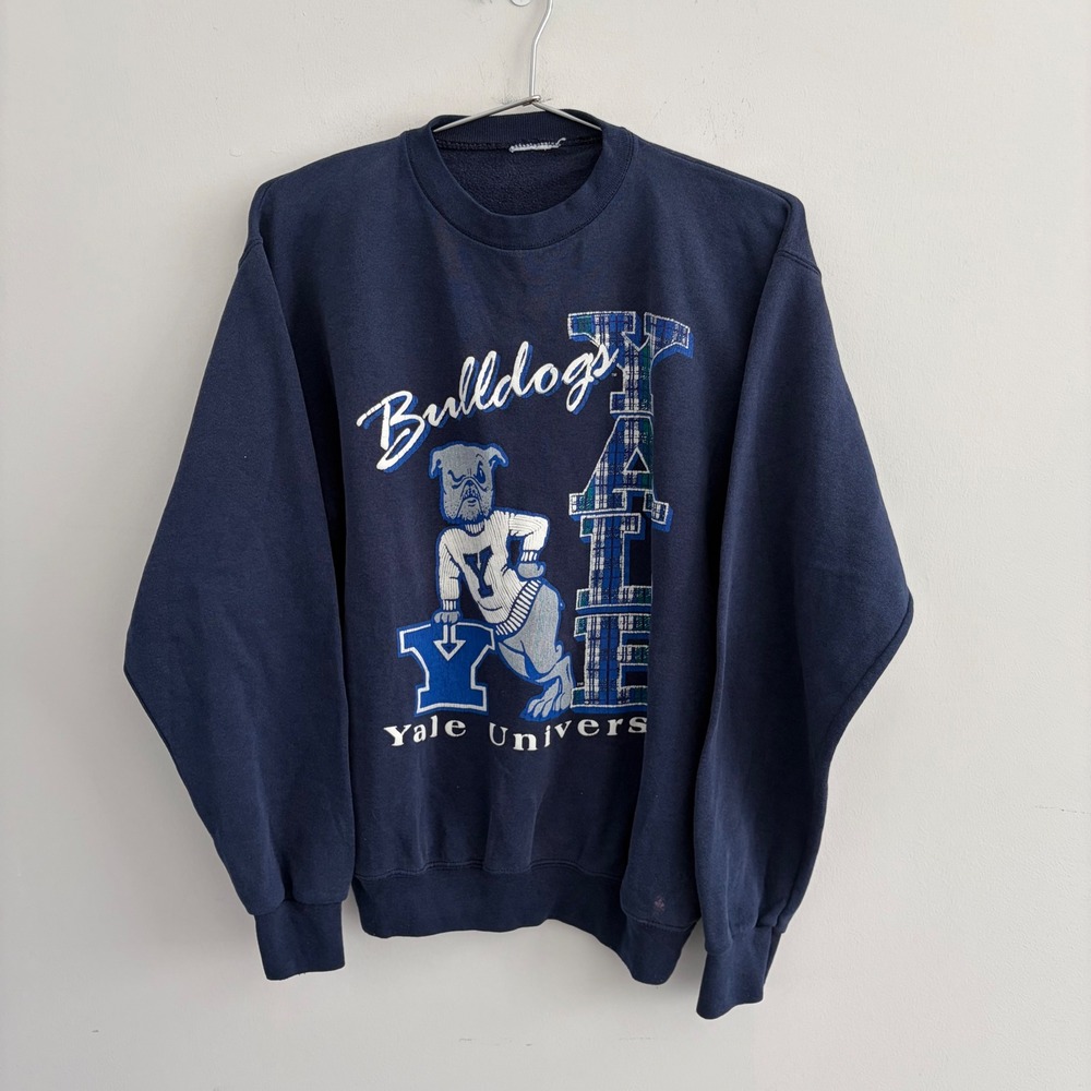 Vintage Yale University Bulldogs Graphic Navy Blue Crewneck Sweatshirt